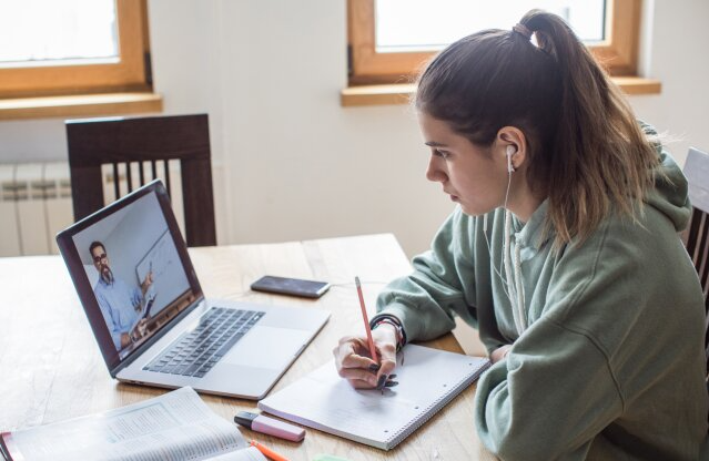 Choosing the Right Online Degree Format